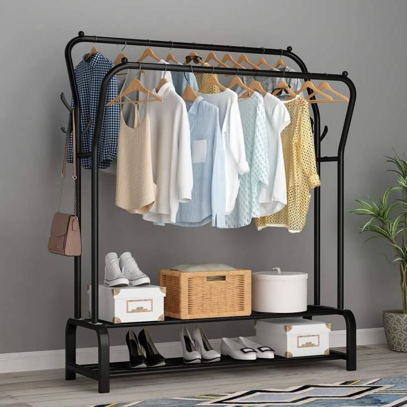 porte vêtements en fer noir