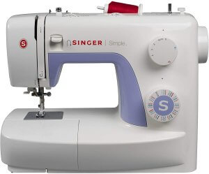 machine à coudre simple 3232 de la marque Singer