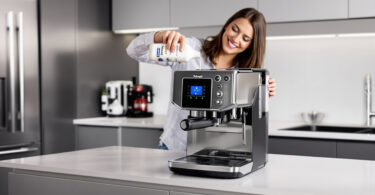découvrez comment détartrer efficacement votre machine delonghi magnifica ou dinamica pour prolonger sa durée de vie et garantir un café toujours savoureux.